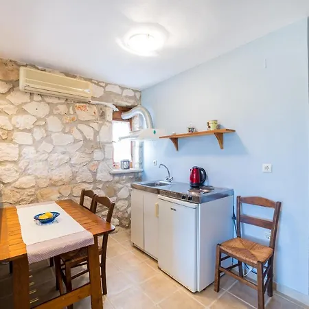 Landhaus Abeloklima Comfort Vasilikí
